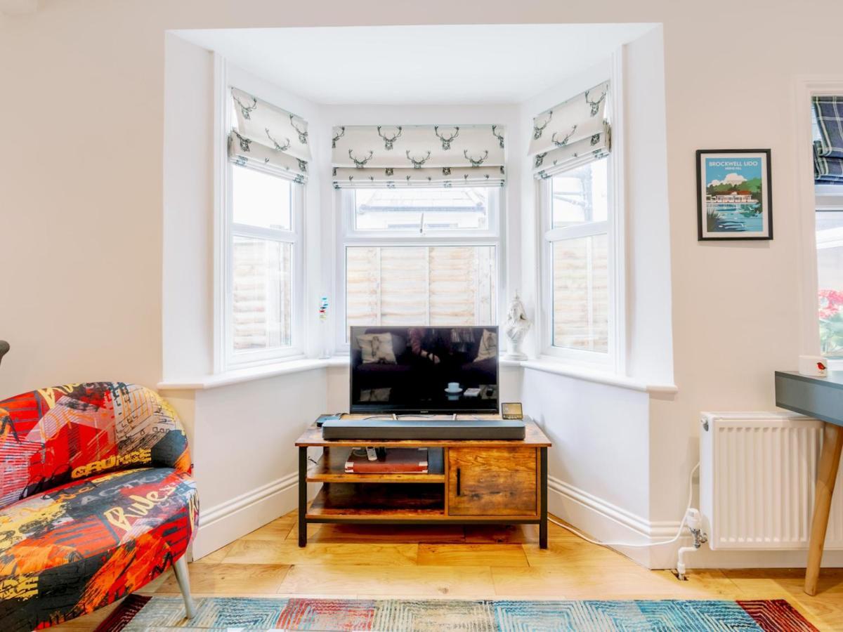 Pass The Keys Recently Renovated 1Br Flat With Private Garden In South London Apartman Kültér fotó