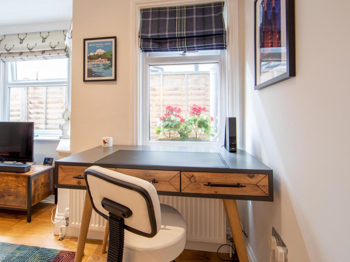 Pass The Keys Recently Renovated 1Br Flat With Private Garden In South London Apartman Kültér fotó